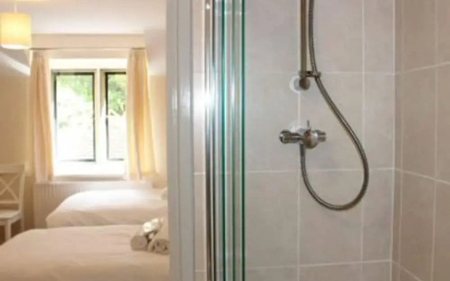 Cotswolds Valleys Accommodation Springfl