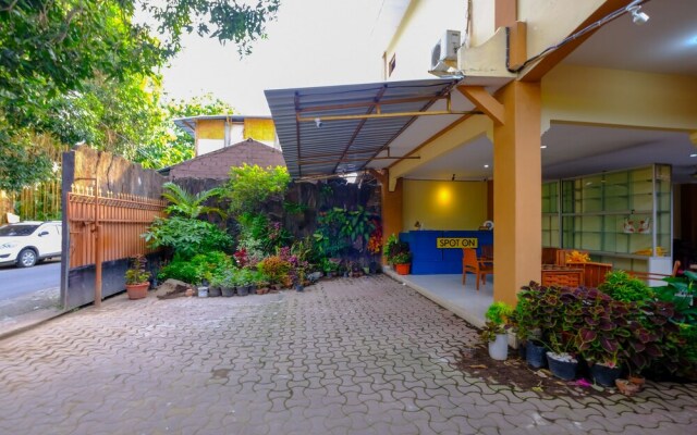 Hotel Elen by OYO Rooms