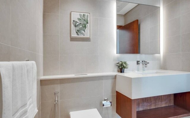 Newly Furnished Apartment in Marina Gate 2