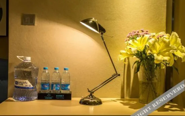 Shanshui Trends Hotel (Xi'an Huimin Street Bell Tower Subway Station)