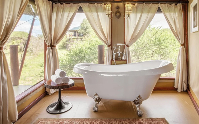 Tarangire Kuro Treetop Lodge