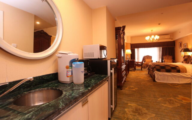 Chengdu Longhu Haibin Hotel