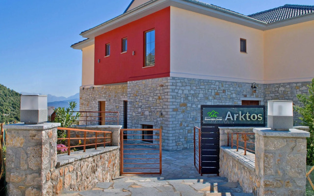 Arktos Mountain Hotel