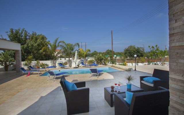 Cyprus Villa Raph Platinum