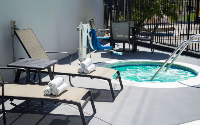Quality Inn Burbank Airport