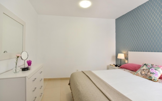 Modern and New Apartment in Arinaga Playa 2A