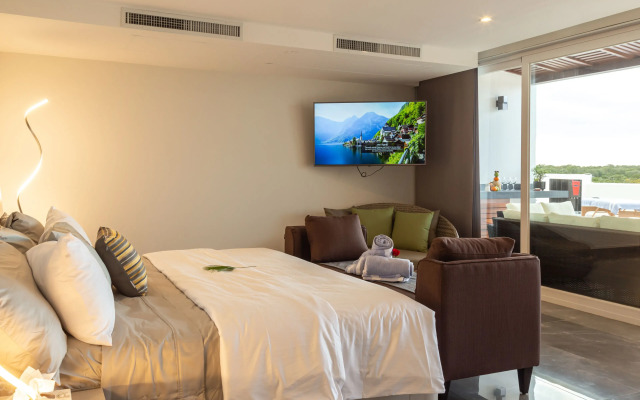 Fabulous & Exclusive Apartments With Sea View Pool BBQ Garden