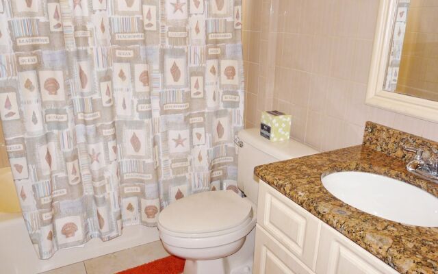 Pet-friendly Waterfront With Pool and Steps to Beach