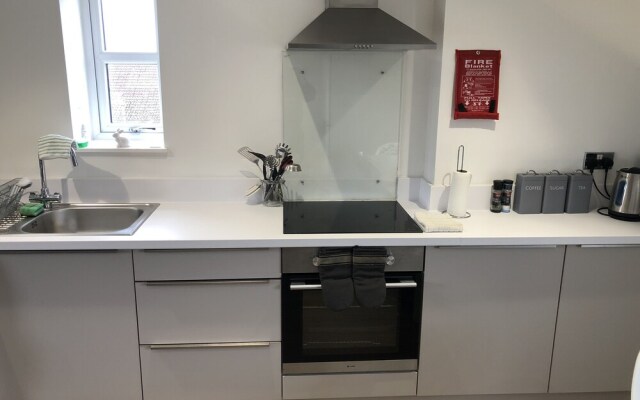 La Fontaine Court Apartments by Aldershot Short Stays