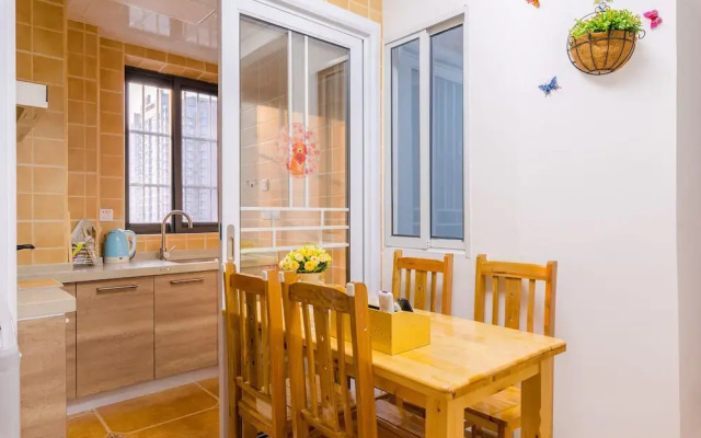 Xin Wo Hotel Apartment Railway Station