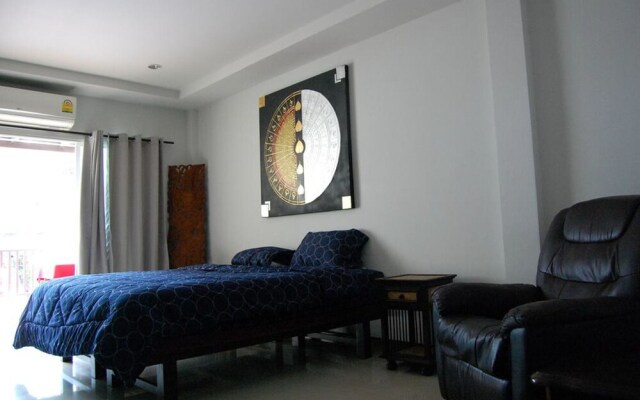 Sea and Sand Guesthouse & Restaurant