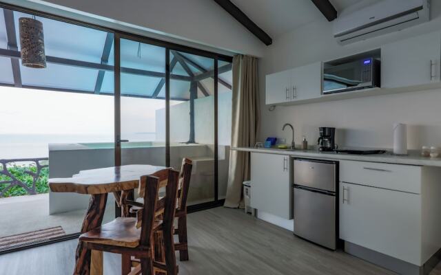Akua Ocean View Suites