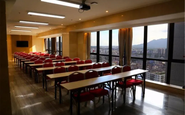 Mizparton Hotel (Enping Jinsha Square)