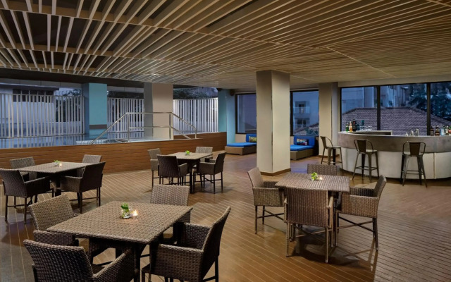 Aloft Jakarta Wahid Hasyim