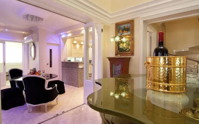 Royal Riviera Residence