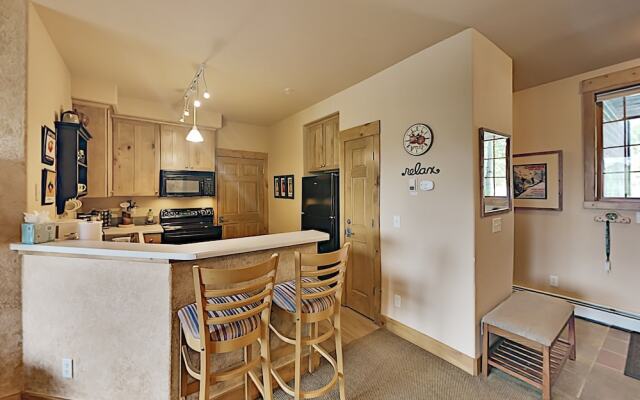 8203ns20 2 Bedroom Condo