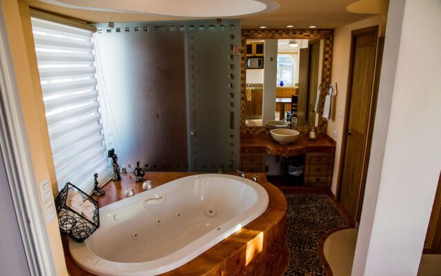 Condominio Andales on The Bay