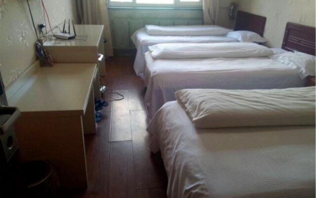 Zhalantun Jianxin Business Hotel