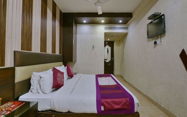 OYO 1721 Hotel Crown Royale