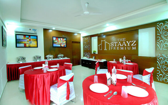 Hotel Staayz Premium