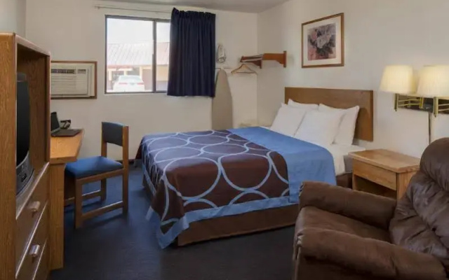 Super 8 By Wyndham West Plains