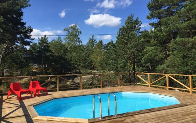 Archipelago-house with pool, boat and bikes