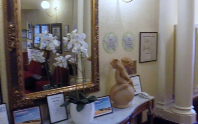 Hotel Claremont Guest House