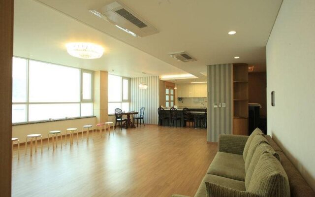 Sea Songdo Guesthouse