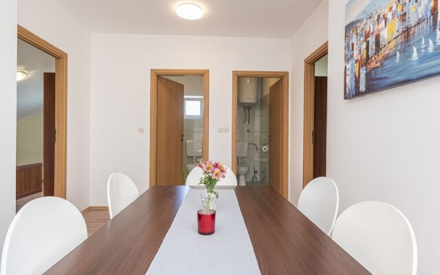 Apartment Dani