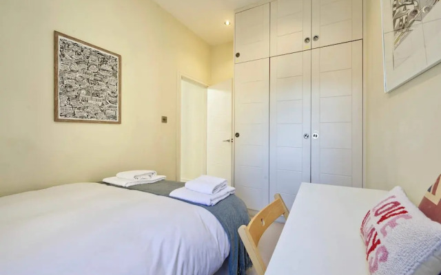 Spacious 3-bedroom Apartment in Earls Court