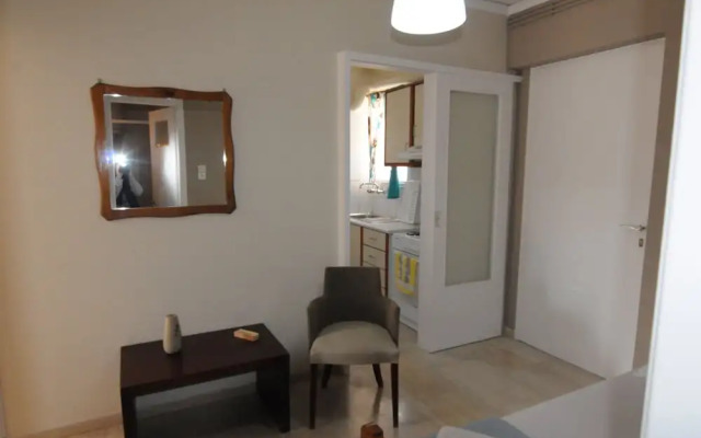 Kinetta Apartments