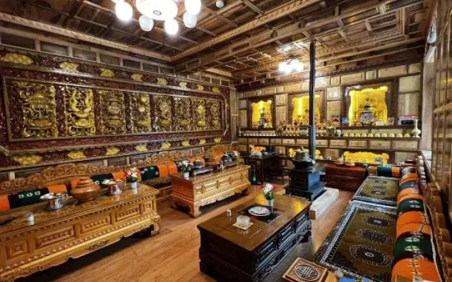 Shangri-La Cangxue Beiyi | See Mountains, Near Wild·Oxygen-Rich Ethnic Stay (Dukezong) – Meal – Shangri-La