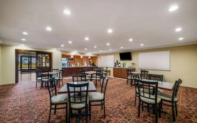 Quality Inn & Suites Garland - East Dallas