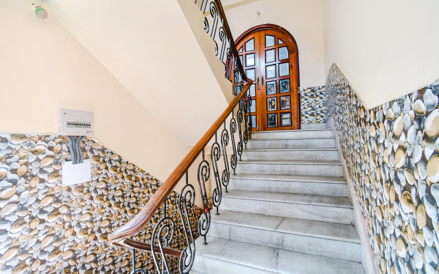 Fabexpress Heritage Inn