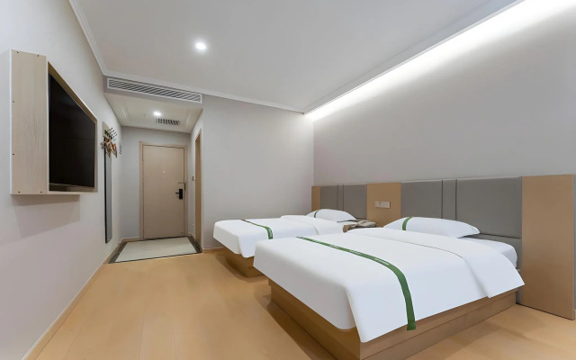 GreenTree Inn Qingdao Development District SDUST Express Hotel