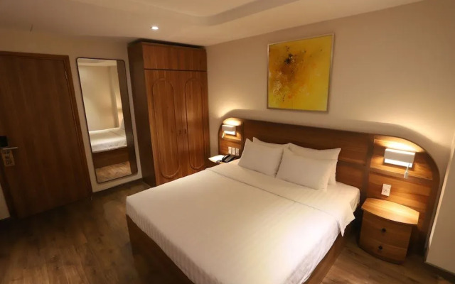 Lanura Apartments and Hotel