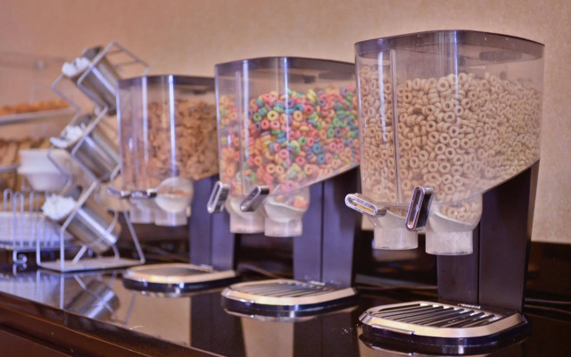 Hampton Inn White House