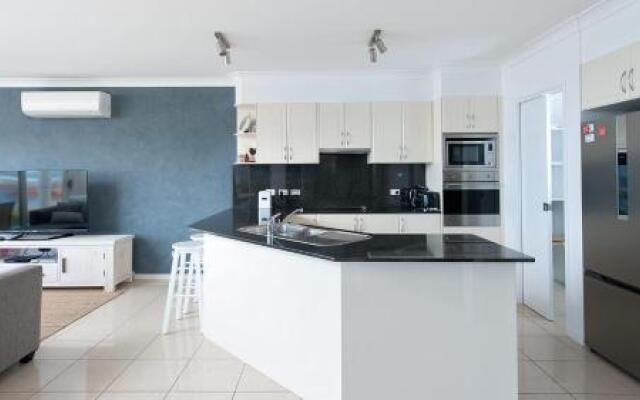 Hear the waves at Anna Bay!