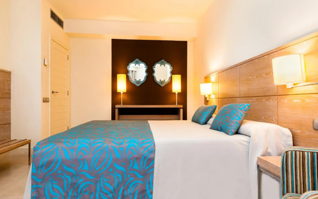 Kn Hotel Arenas del Mar - Adults Only