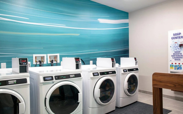 The Daytona, Autograph Collection