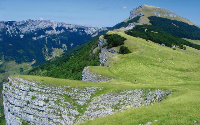 Roulottes au pied du Vercors