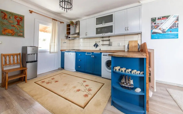 Sea View Cozy House With BBQ and Garden in Bodrum