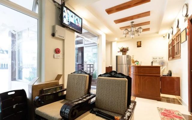 OYO 732 Dylan Hotel