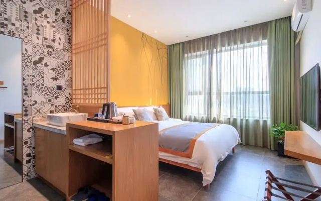 Floral Hotel Xiongan Lotus Court
