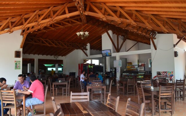 Hotel Parador El Guafal