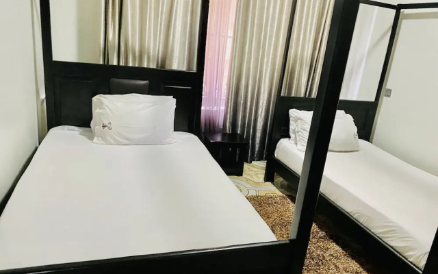 Crystal Apartment Hotel And Lodges