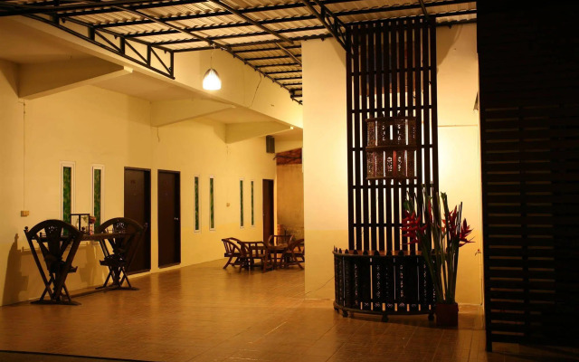 Rajata Hotel