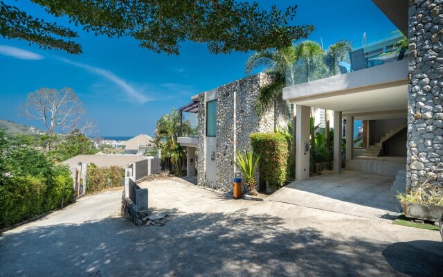 Scenic View 2BR Villa Natural Touch A2