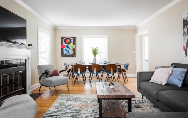 Spacious 6BR /2.5 Bath in Highlands!