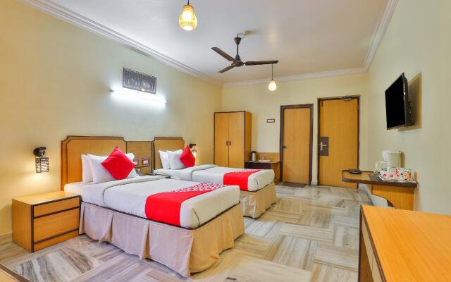 OYO 19952 Hotel Woodlands